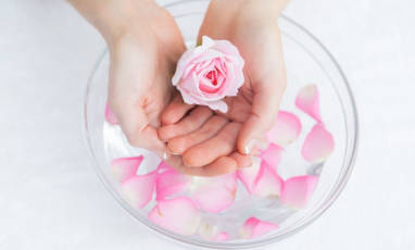La rose, le secret des peaux resplendissantes !